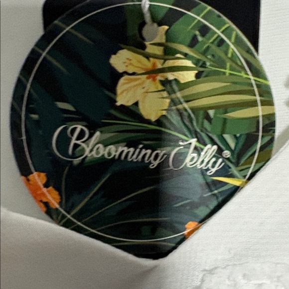 Blooming jelly Swiss polka dot white ruffle half sleeve textured dress XXL NWT - Picture 2 of 5